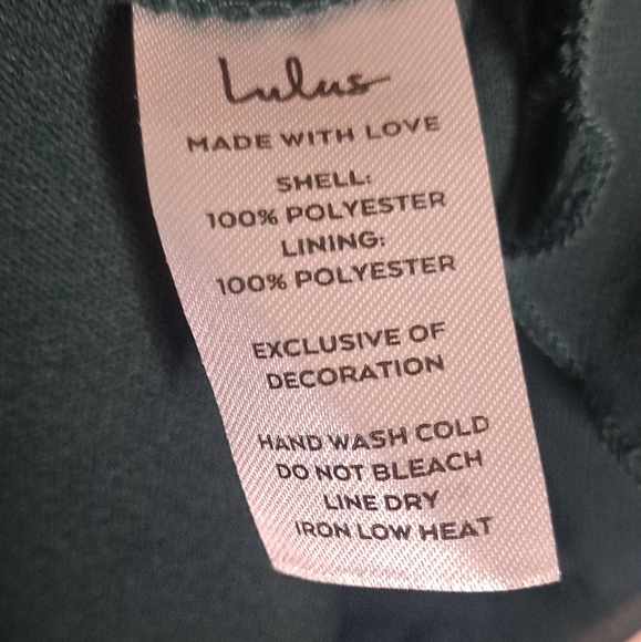 lulu's pleated midi dress v-neckline size S color emerald green - Picture 13 of 16